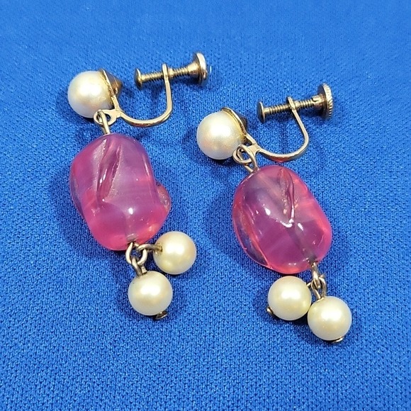 The Unbranded Brand Jewelry - Vintage Screwback Earrings Beaded Pink Stone‎ Faux Pearl Drop Dangle